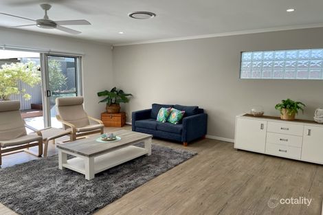 Property photo of 4/2-4 Tranquil Place Alexandra Headland QLD 4572