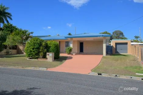 9 HICKORY AVE, KIN KORA, QLD 4680