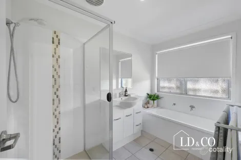 Property photo of 51 Superior Boulevard Andergrove QLD 4740