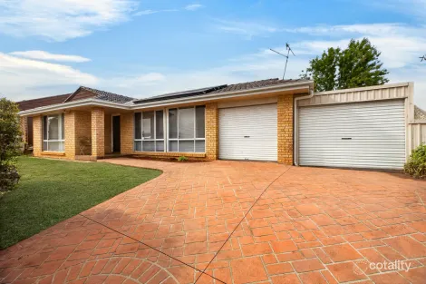 6 SCARUS PL, ROSEMEADOW, NSW 2560