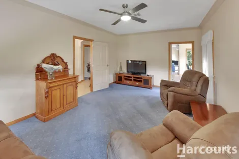 Property photo of 13 Karingal Crescent Horsham VIC 3400