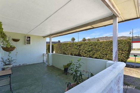Property photo of 2 Pearce Street Wodonga VIC 3690