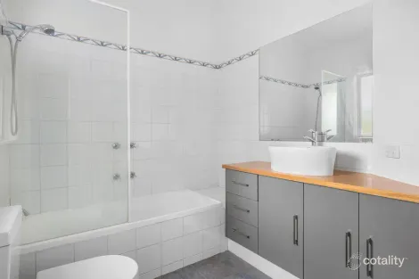 Property photo of 4 Verona Street Dromana VIC 3936