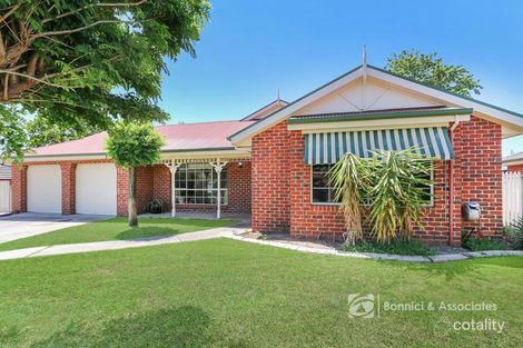 Property photo of 10 Falcon Circuit West Wodonga VIC 3690