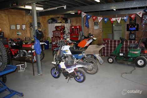 Property photo of 1 Chequers Road Quantong VIC 3401