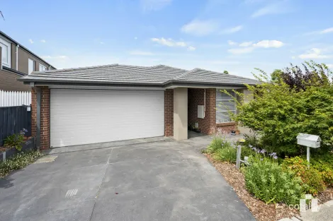 Property photo of 44 Outback Drive Doreen VIC 3754