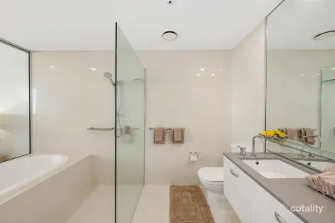 Property photo of 2532/9 Ferny Avenue Surfers Paradise QLD 4217