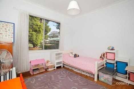 Property photo of 19 Chipilly Avenue Engadine NSW 2233