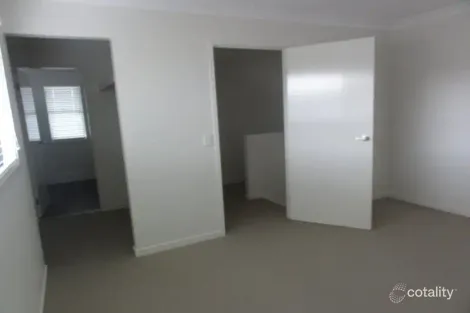 Property photo of 2/12 Gumtree Crescent Upper Coomera QLD 4209