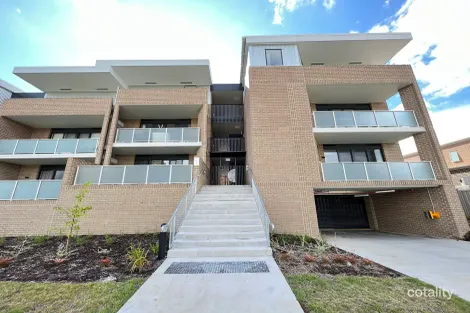 40/30 Pearlman St, Coombs, ACT 2611