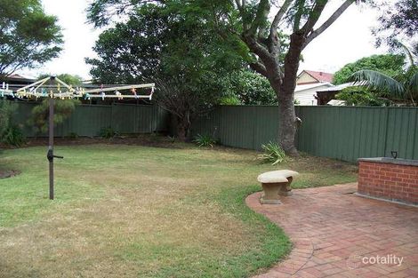 Property photo of 22 Waterside Parade Peakhurst Heights NSW 2210
