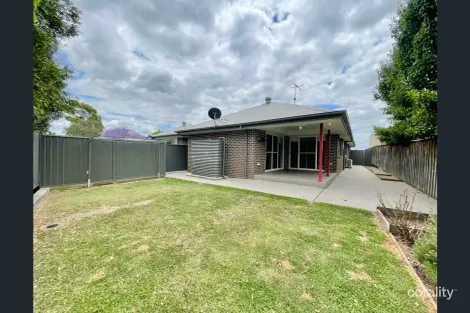 Property photo of 13A Crank Place Elderslie NSW 2570