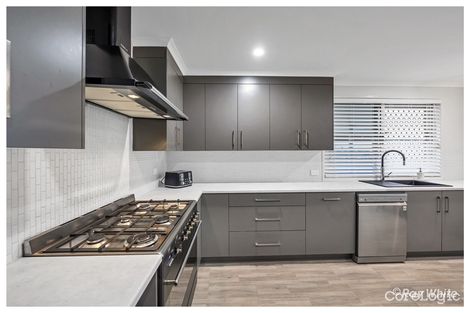 Property photo of 29 Rachael Close Rockyview QLD 4701