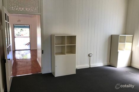 Property photo of 22 Lockerbie Street Kangaroo Point QLD 4169