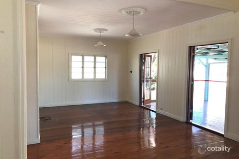 Property photo of 22 Lockerbie Street Kangaroo Point QLD 4169