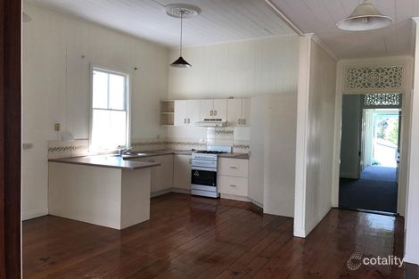 Property photo of 22 Lockerbie Street Kangaroo Point QLD 4169