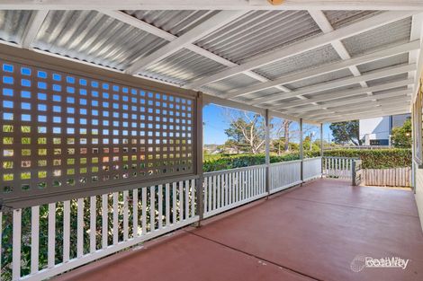 Property photo of 29 Alford Street Mount Lofty QLD 4350