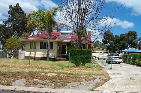 92 Suburban Rd, Northam, WA 6401