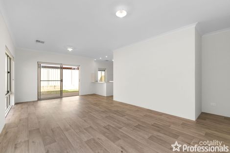 Property photo of 44 Yellowstone Grove Success WA 6164