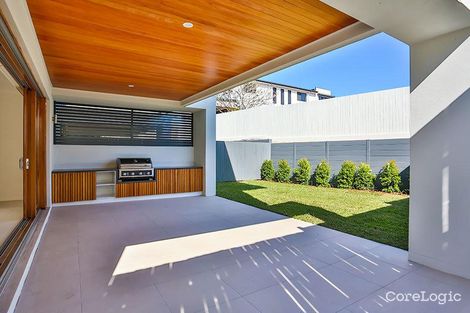 Property photo of 25 Esmonde Place Coorparoo QLD 4151
