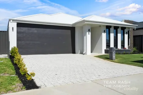 Property photo of 5 Cedarleaf Grange Dayton WA 6055