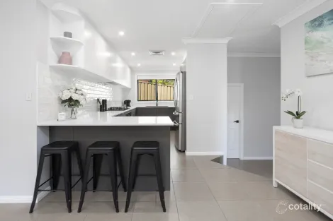 Property photo of 2/1-3 Bataan Close Illawong NSW 2234