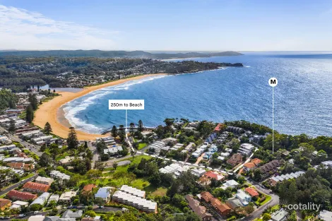Property photo of 30 Avoca Drive Avoca Beach NSW 2251