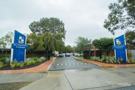 Property photo of 29 Centre Street Queens Park WA 6107