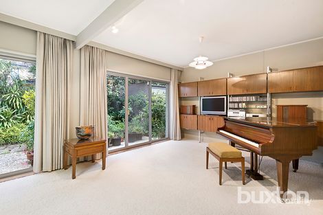 Property photo of 8 Ballara Court Brighton VIC 3186