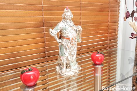 Property photo of 23 Greensted Grove Roxburgh Park VIC 3064