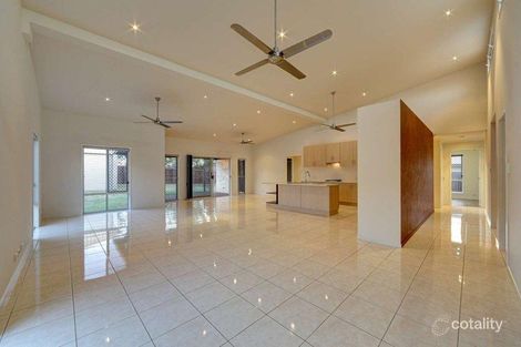 Property photo of 14 Gill Place Kalkie QLD 4670