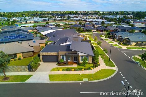 Property photo of 2 Laggar Link Doreen VIC 3754