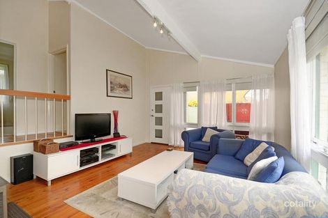 Property photo of 38 Pulleine Crescent Macgregor ACT 2615