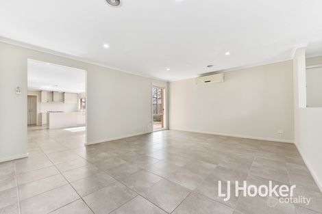 Property photo of 6 Viewside Way Hampton Park VIC 3976