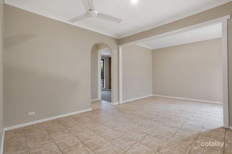 Property photo of 28 Markham Way Swan View WA 6056