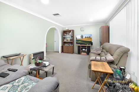 Property photo of 5 Belah Close Hillvue NSW 2340