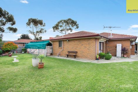 Property photo of 13 El Golea Mews Keilor Downs VIC 3038