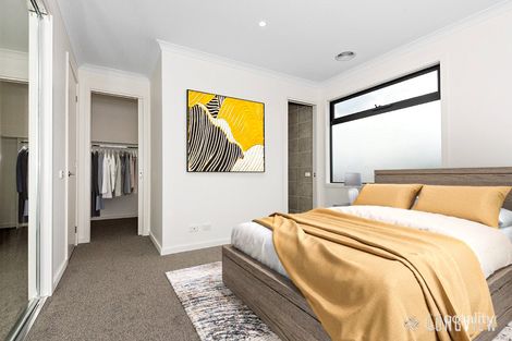 Property photo of 13 Birdie View Cranbourne North VIC 3977