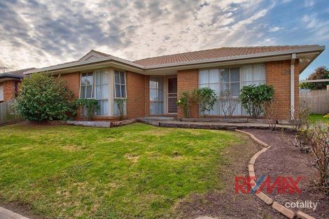 Property photo of 10 Lansell Drive Cranbourne North VIC 3977