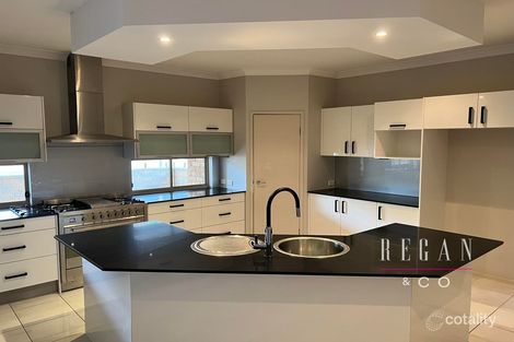 40 Wivenhoe Cct, Narangba, QLD 4504
