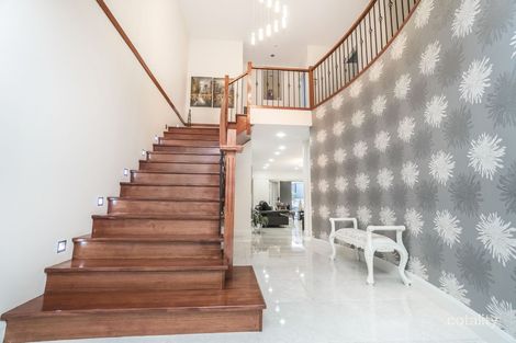Property photo of 102 Charteris Drive Craigieburn VIC 3064
