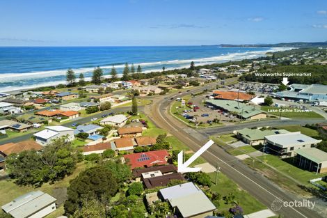 Property photo of 1618 Ocean Drive Lake Cathie NSW 2445