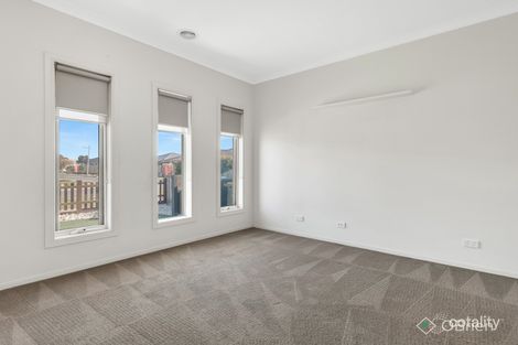 Property photo of 71 Exploration Avenue Werribee VIC 3030