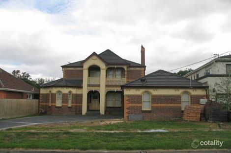 Property photo of 30 Wickham Grove Strathmore VIC 3041