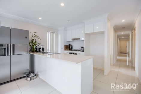 Property photo of 69 Hill Drive Pimpama QLD 4209