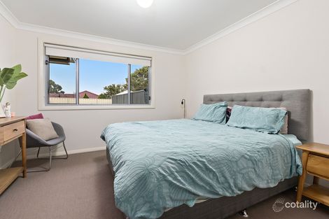Property photo of 28 April Circuit Bolwarra Heights NSW 2320