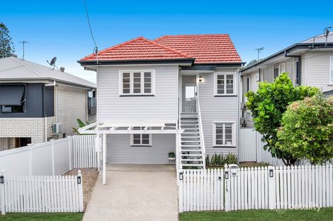 Property photo of 115 Wynnum North Road Wynnum QLD 4178