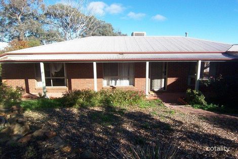 15 Barton Ct, Flora Hill, VIC 3550