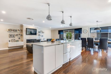 Property photo of 16 Goldstein Crescent Lloyd NSW 2650