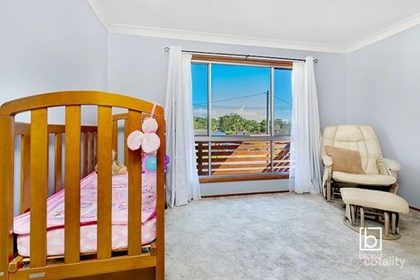 Property photo of 15 Spencer Road Mannering Park NSW 2259